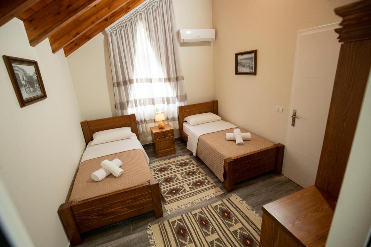 Xhuli Guesthouse Shkodër Exterior foto