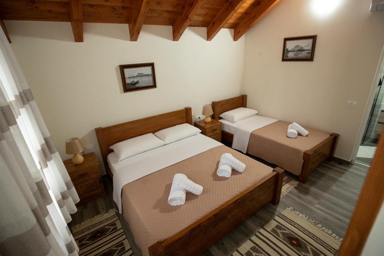 Xhuli Guesthouse Shkodër Exterior foto